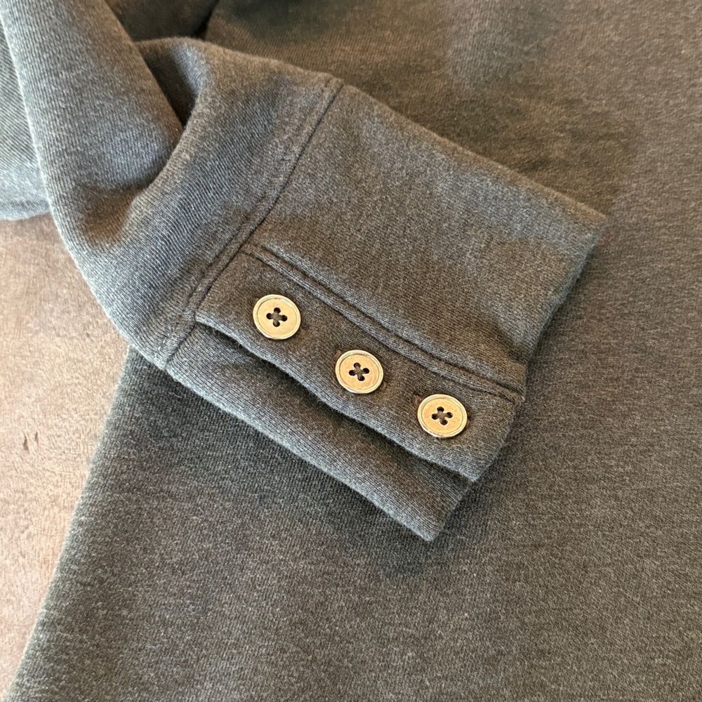 NWT Ladies Oversized turtleneck fleece lined top with gold detail cuffs sz LP - Picture 3 of 8